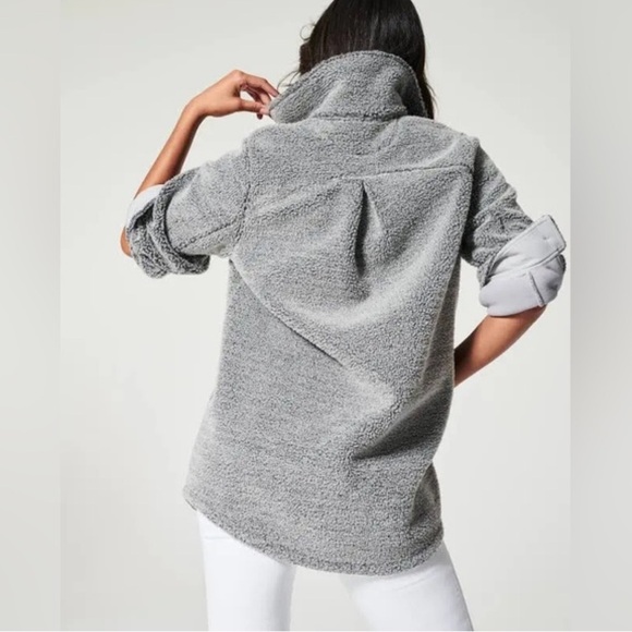 Spanx Pebble Grey Luxe Fleece Button Down Shirt Plus Size Jacket Shacket Sz 3XL - Picture 3 of 7